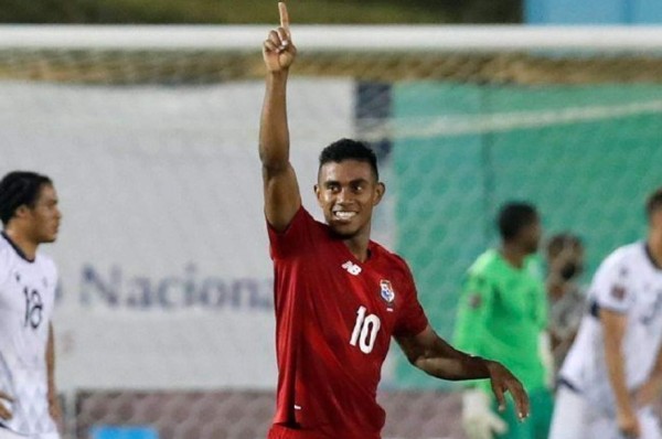 Edgar Yoel Bárcenas sufre esguince de tobillo y es baja en Panamá para juego ante Honduras