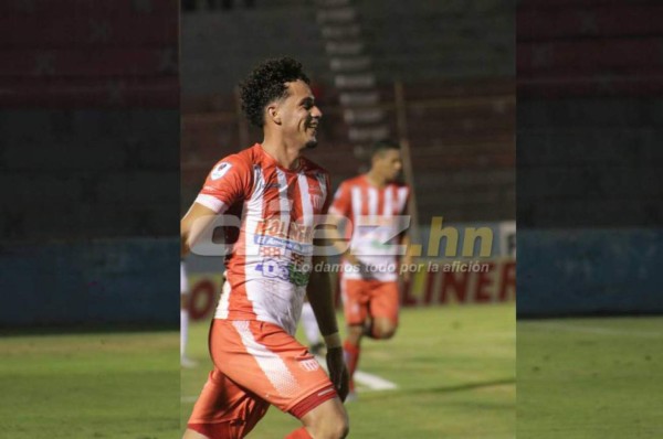 La rabieta de Arriaga, invitados de lujo en el Morazán y una historia de dolor y amor en las tribunas