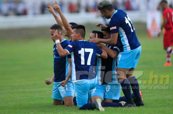 INFOP derrota al Villanueva FC y pone un pie en la Liga Nacional