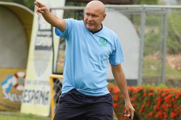 Las 10 claves que hacen ilusionarse a Wilmer Cruz con la salvación en el Juticalpa