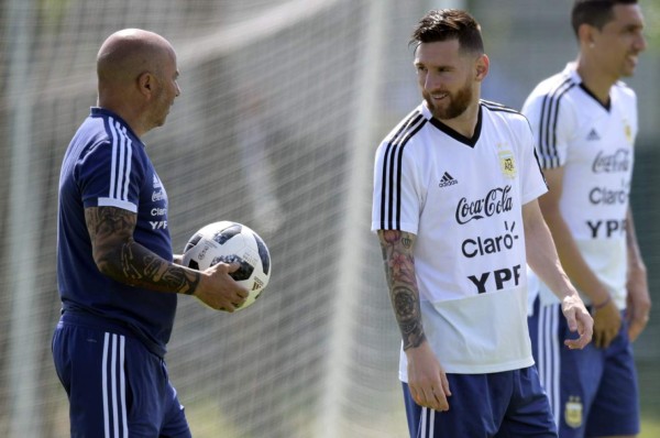 Jorge Sampaoli: 'Messi es un farol y tenemos que estar a su altura'