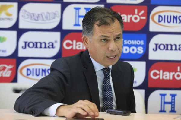 José Ernesto Mejía: 'Vergonzoso es ganar con un penal inventado'