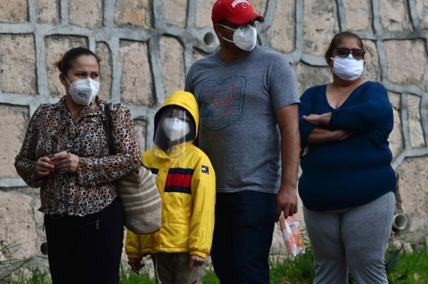 Científicos contradicen a la OMS y alertan que el coronavirus flota en el aire