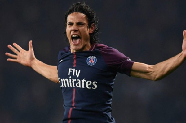 El PSG cumple y golea al Caen con enorme actuación de Cavani