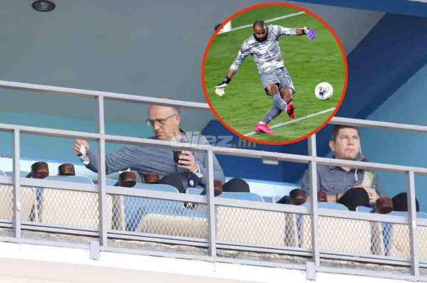 Edrick Menjivar se luce frente a Coito y le demuestra que pelea para ser el número uno de la Bicolor