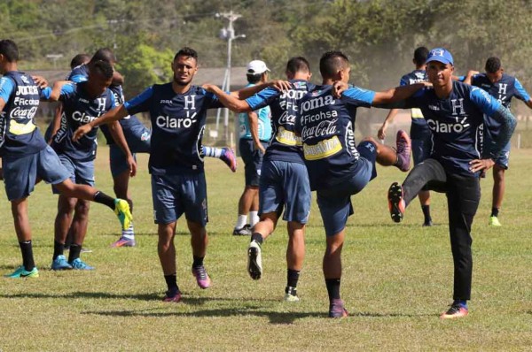 Honduras presenta cuatro cambios en su 11 ante El Salvador