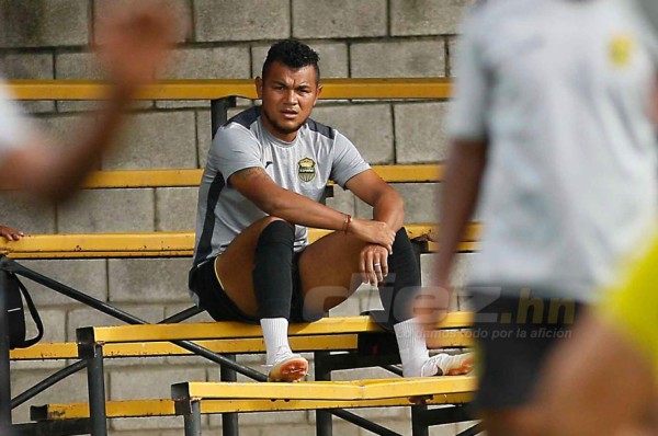 Mario Martínez volverá a ser baja para el Real España, esta vez ante Vida