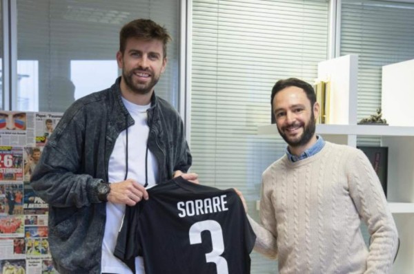 No deja de trabajar: El nuevo negocio de Gerard Piqué, crack del Barcelona, en internet