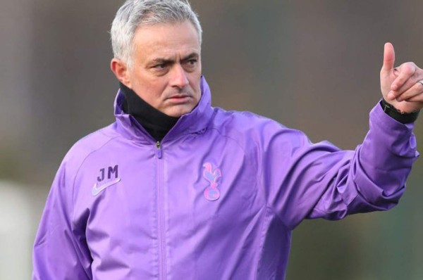 Mourinho en su presentación con el Tottenham: 'El presidente del Real Madrid me ama y yo a él'