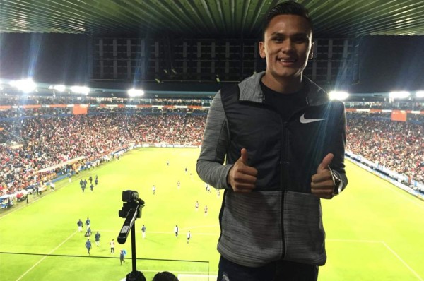 Denil Maldonado firmó contrato con Pachuca y luego presenció el empate con Guadalajara