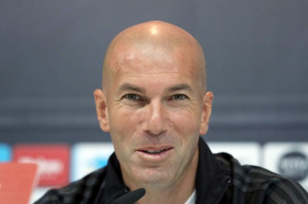 Zidane avisa: 'No habrá problema entre Cristiano y el club'