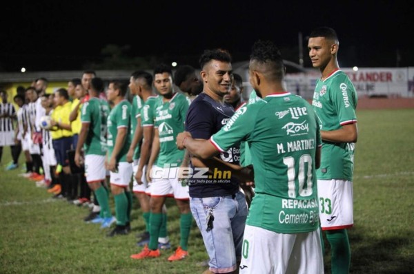 Homenaje y aplausos a Mariano Acevedo en amistoso para recaudar fondos por su enfermedad