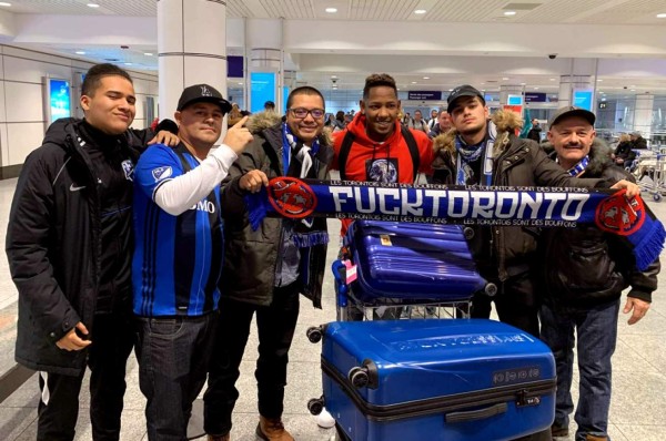 Romell Quioto llega a Montreal y es recibido con polémica bufanda contra el Toronto
