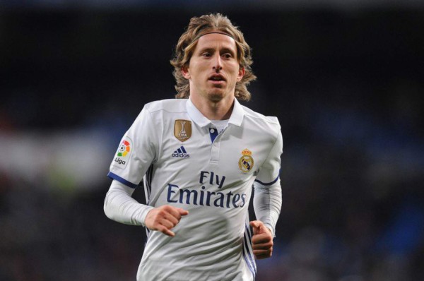 Modric: ''Espero tener que consolar a Rakitic al final del clásico''