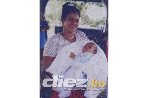 El álbum más íntimo de Edwin Rodríguez, la joyita del Olimpia que aspira jugar en Europa