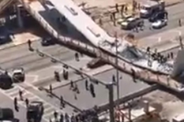 EN FOTOS: Puente peatonal en Miami se desploma días después de ser inaugurado