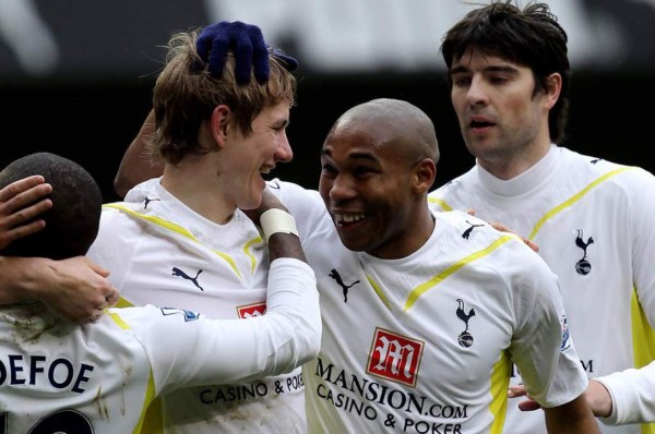 Tottenham de Wilson Palacios: Uno es pastor, otro recibió ofertas de cine para adultos y dos son periodistas