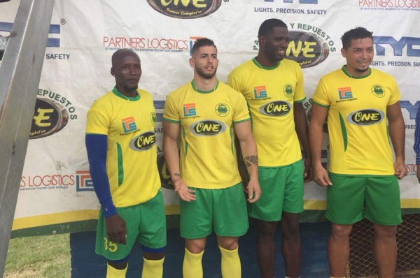 Parrillas One presenta al argentino Kevin Hoyos y Bryan Castro