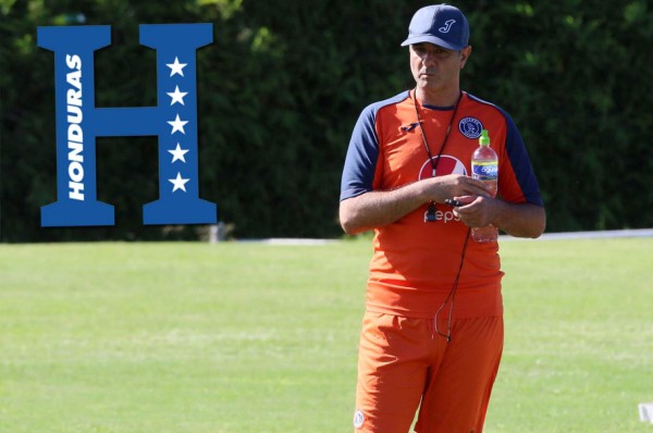 'Tigres prestó su DT a México, Motagua pudo haberlo hecho también'
