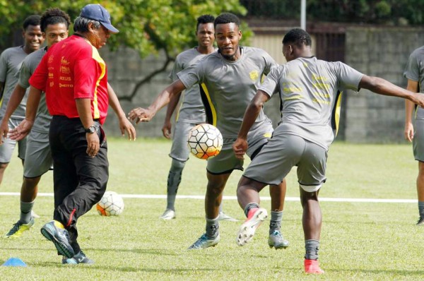 RUMORES/FICHAJES: Real España confirma dos altas y Olimpia presta jugador