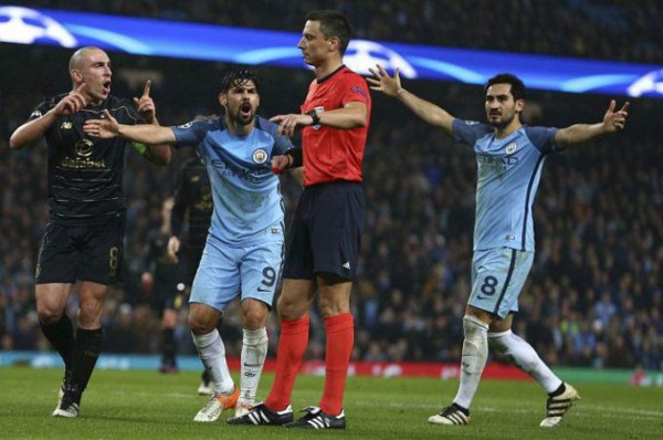 Encontrado con 26 hombres y 9 mujeres: Detienen a árbitro de Champions por prostitución, tráfico de armas y drogas&nbsp;&nbsp;