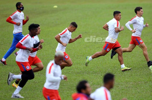 ¡Patón vuelve a casa! Así fue el cálido recibimiento en Olimpia a Germán Mejía