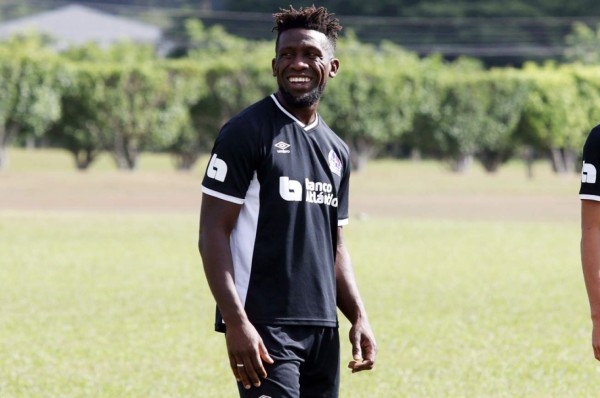 Nueve años después, Hendry Thomas vuelve a jugar en Liga Nacional