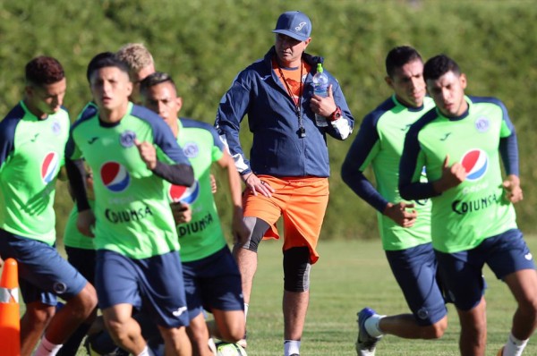 Panorama aclarado: Diego Vázquez habla sobre fichajes y bajas en el Motagua