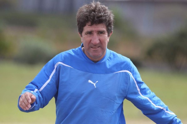 Vargas sobre de Souza: 'No lo puedo poner porque si le pasa algo el culpable soy yo'