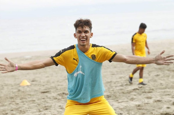 OFICIAL: Allans Vargas sustituye a Jhonny Palacios para duelos vs Panamá y Trinidad y Tobago