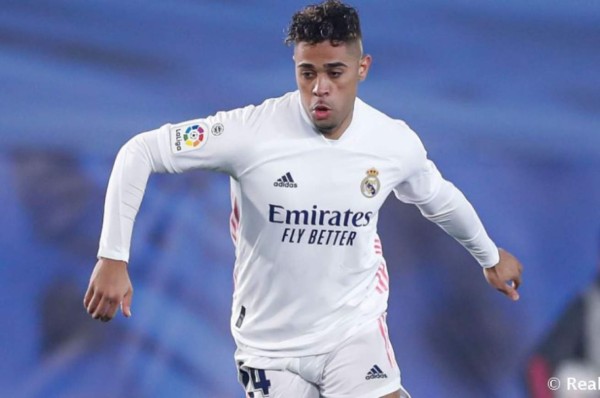 Sigue la plaga en el Real Madrid: Mariano lesionado y se pierde el derbi contra el Atlético