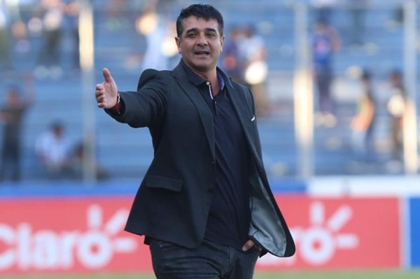 Diego Vázquez y su cuenta pendiente en las finales en Honduras