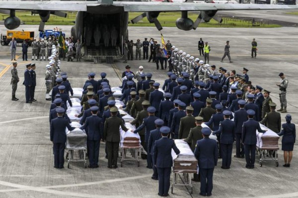 Inicia repatriación de cuerpos de jugadores del Chapecoense a Brasil