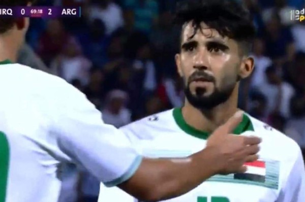 Futbolista recibe la noticia de la muerte de su madre en pleno partido contra Argentina