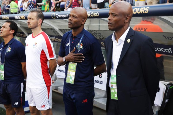 Julio Dely Valdés: 'Panamá debe irse de esta Copa Oro con la frente en alto'