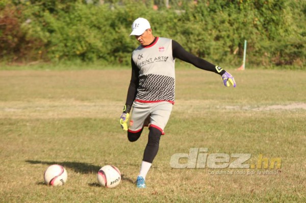 Ricardo Canales cierra el Clausura a tres juegos de romper el récord de Noel Valladares