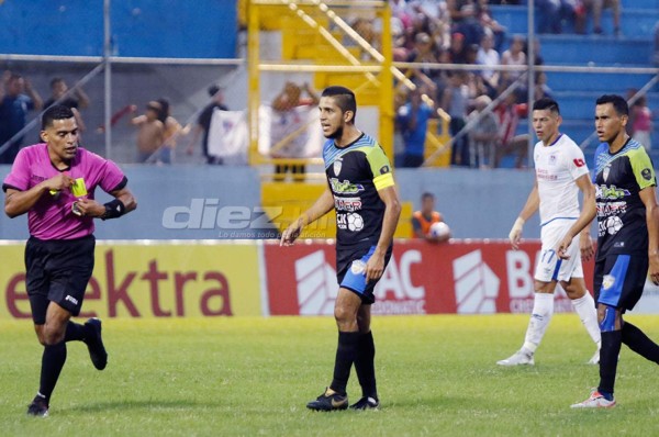 Juan Ramón Mejía contra el arbitraje: 'Nos botan el trabajo por la camisa que está en frente”