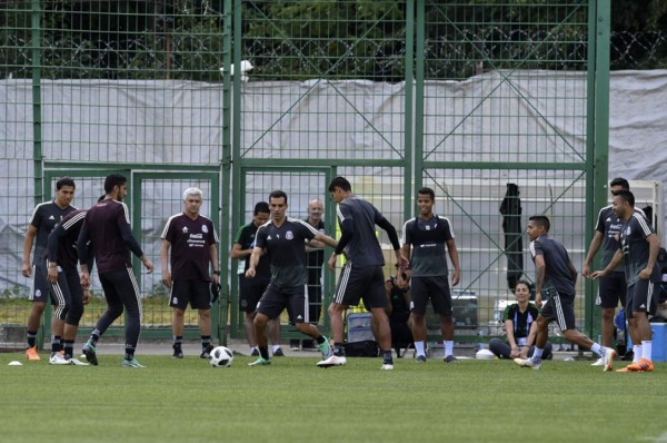 Entre bromas, risas y charla, México regresa a los entrenos pensando en Brasil