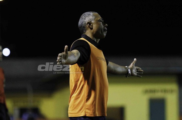 Clavasquín y el penal de Marathón: 'El árbitro se dejó llevar por el impulso'