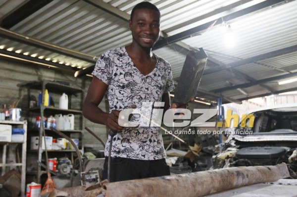 FOTOS: Así es la vida de Roby Norales, el goleador del Platense