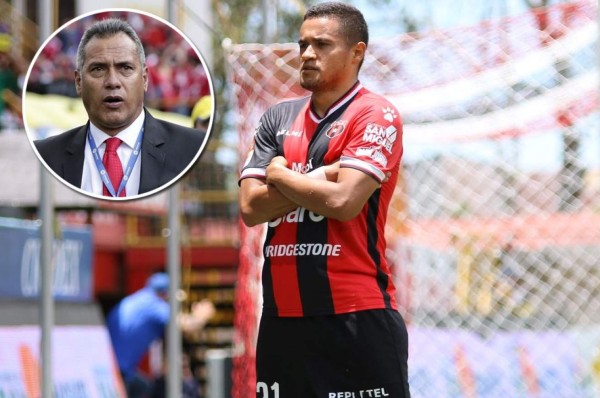 Técnico del Bucaramanga descarta de forma definitiva el fichaje de Roger Rojas