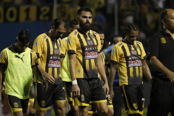 Víctor Moncada irá al Juticalpa; David Colón sigue en Real España