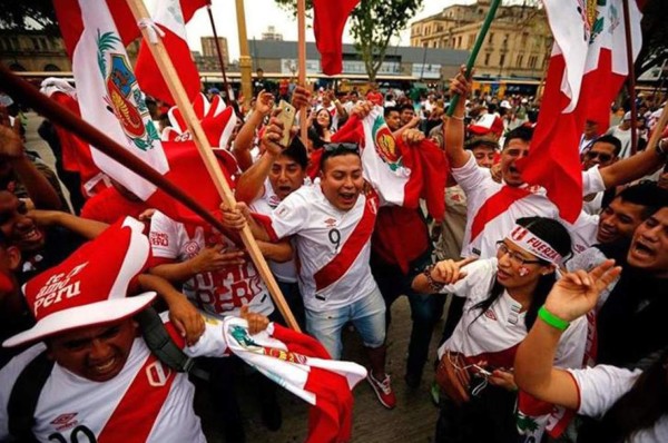 Brujos y chamanes hacen rituales para asegurar clasificación de Perú a Rusia