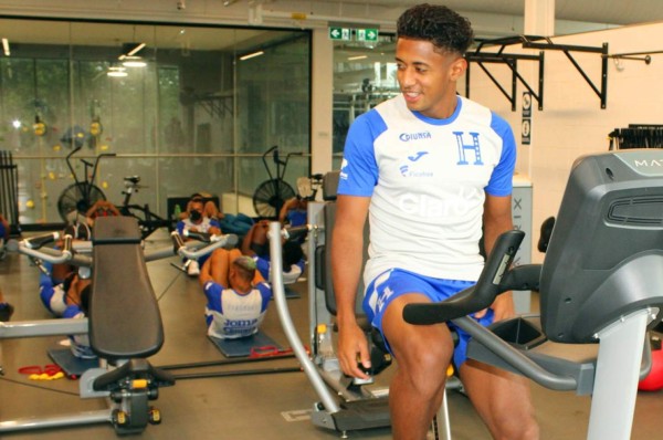 ¿Por qué Antony 'Choco' Lozano no fue uniformado para el juego eliminatorio Canadá-Honduras?