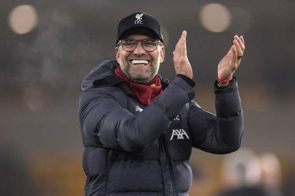 Jurgen Klopp es elegido como el mejor técnico de la temporada en Inglaterra por sobre Marcelo Bielsa