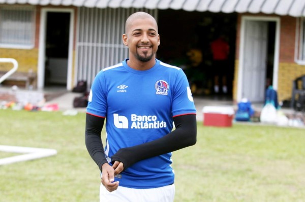 ¿Dónde juega ahora el brasileño Leandro Motta, ex futbolista del Olimpia?