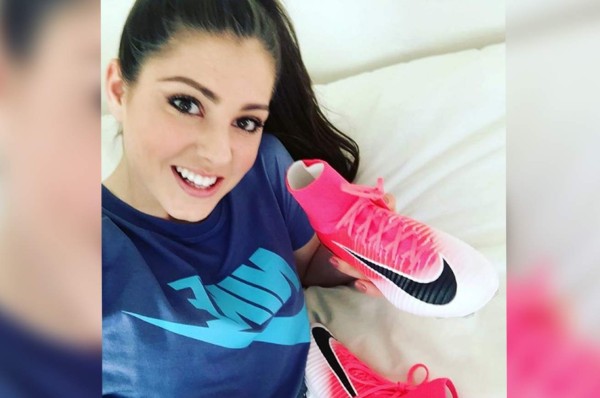 Conoce a Carla Humphrey, la futbolista europea más bella del mundo