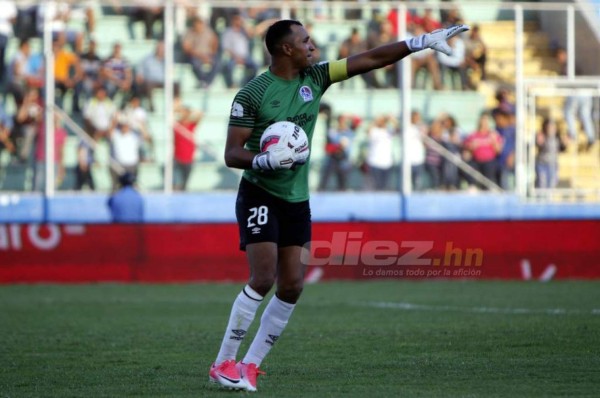 Donis Escober: 'Mi deseo es terminar mi carrera en el Olimpia'