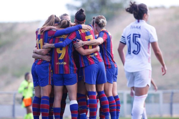 Paliza del Barcelona al Real Madrid en el primer Clásico femenino en el fútbol de España