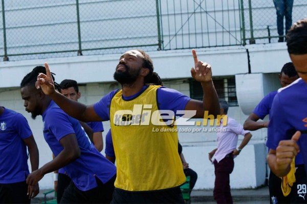 Mercado catracho: Legionario cambia de equipo y goleador de la Liga interesa en Asia